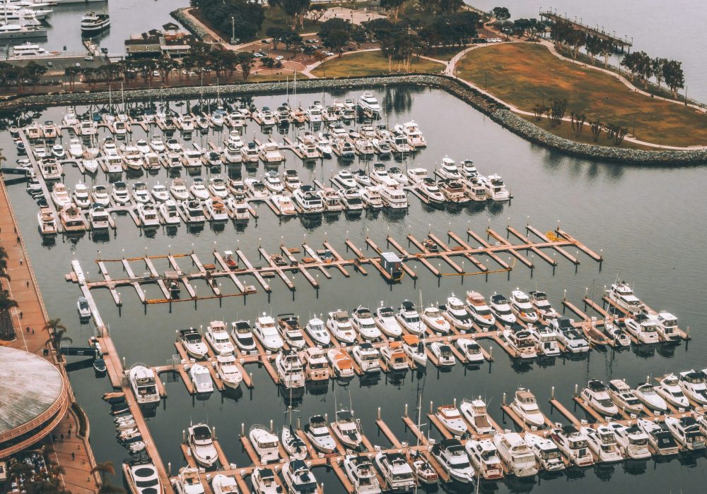 Marinas & Pontoons Marinas & Pontoons